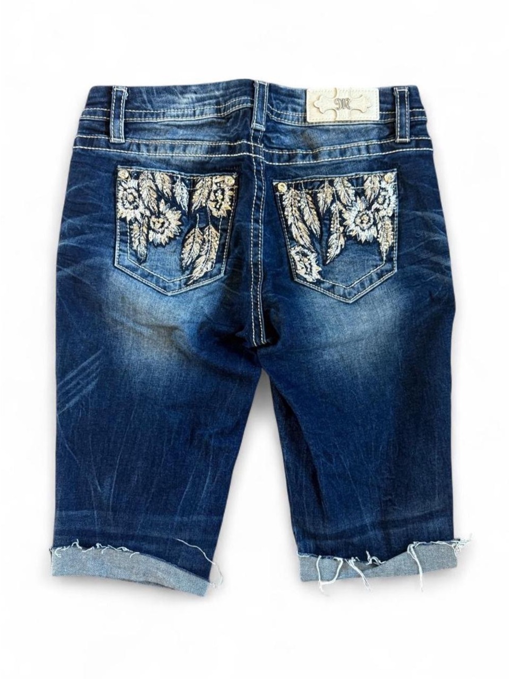 Miss Me Mid Rise Bermuda Shorts Floral Feather Embroidered Size 27
